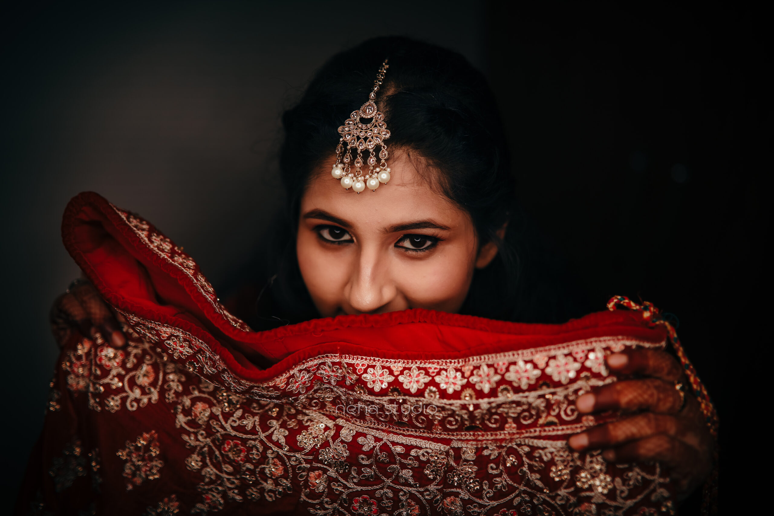 A woman in a red dress photo – Free Manjishtha mukherjee diwali look Image  on Unsplash
